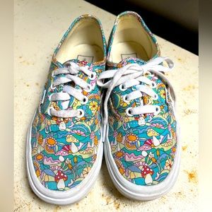VANS AUTHENTIC WOMEN'S MUSHROOM /FLORAL 6.5